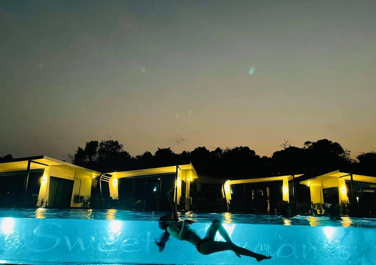 ホテル スウィート ドリームズ コーロン Pagoda Beach エクステリア 写真
